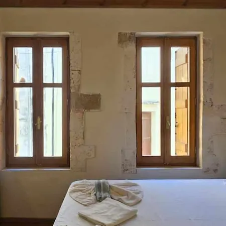 Traditional 3 Story Townhouse ,batta Hanem Holiday home