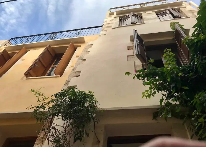 Traditional 3 Story Townhouse ,batta Hanem 度假居