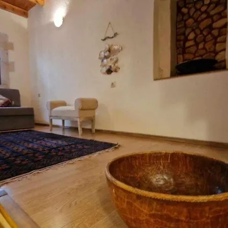 Traditional 3 Story Townhouse ,batta Hanem